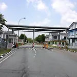 Comfort Holiday Home @ Bukit Indah