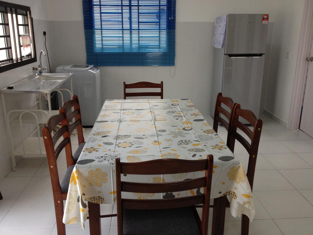 Holiday home Comfort Holiday @ Bukit Indah